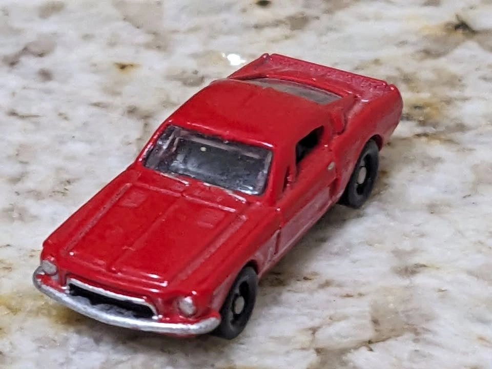 N scale Model Railroad Cars Dodge Ram and 1968 Ford Mustang Cobr - photo 3