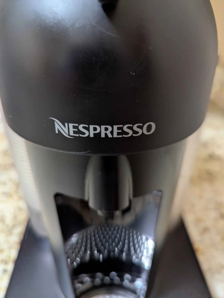 Nespresso | NEEDS DESCALING | South Surrey / White Rock - photo 3