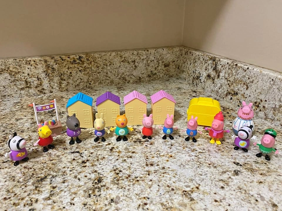 Peppa Pig Figures | South Surrey / White Rock