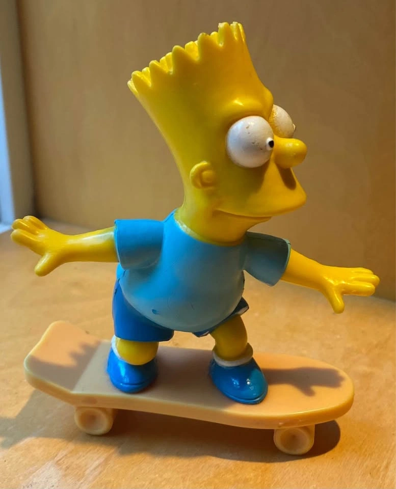 Vintage Bart Simpson Figurine & Badge - photo 2