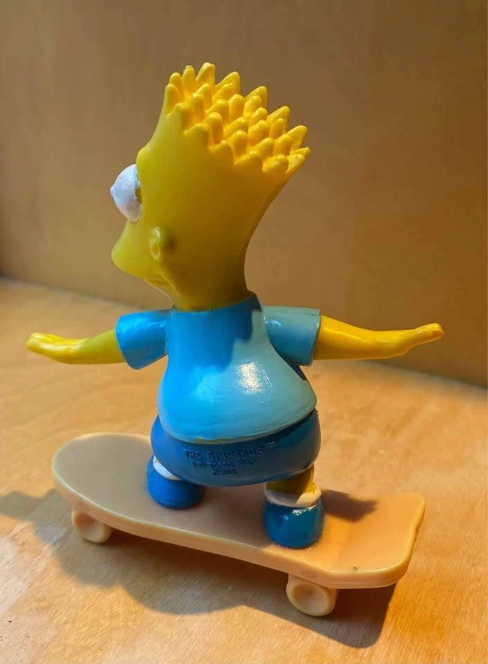 Vintage Bart Simpson Figurine & Badge - photo 3