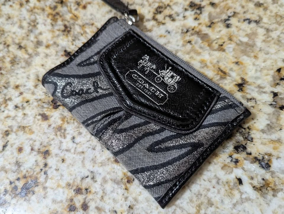 Coach Wallets | South Surrey / White Rock - photo 4