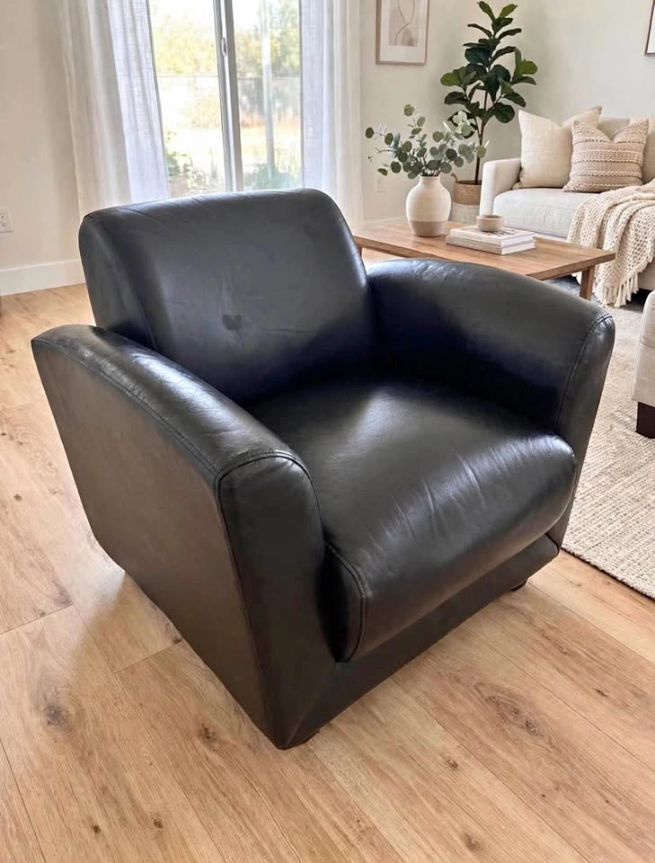 Black Leather Club Armchair