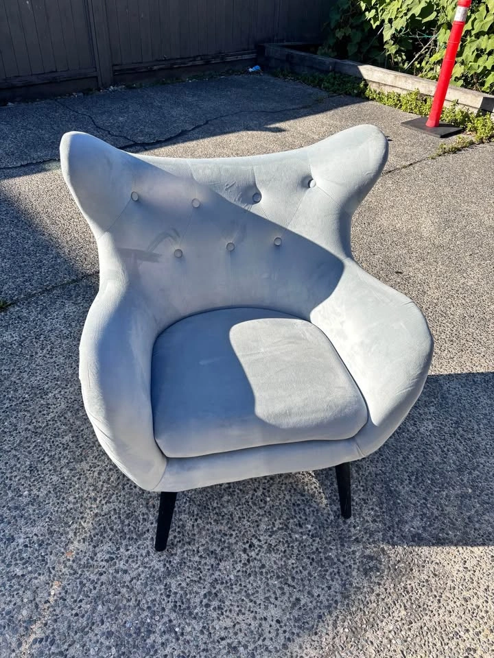 Mid-Century Modern Wingback Armchair - photo 5