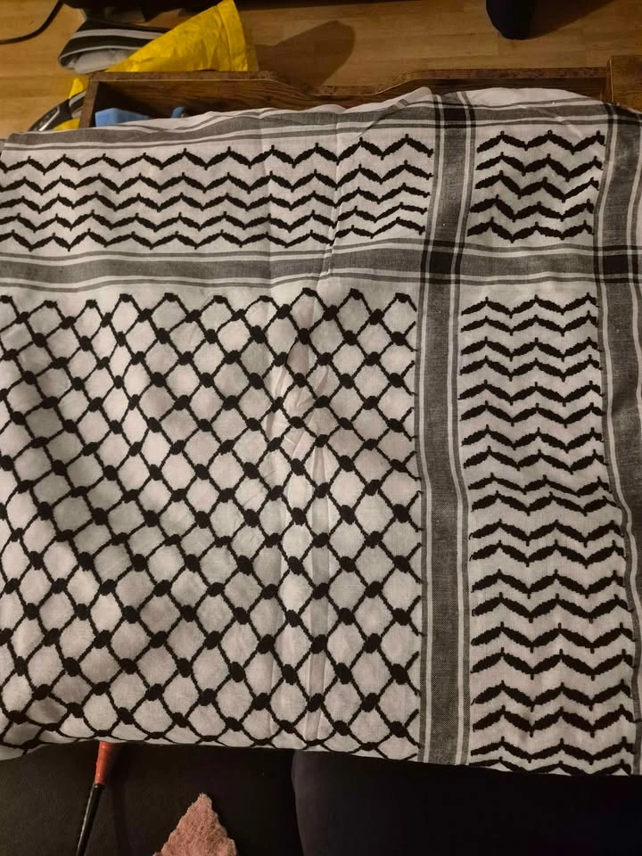 High-Quality Black & White Keffiyeh – New / Never Used - photo 2