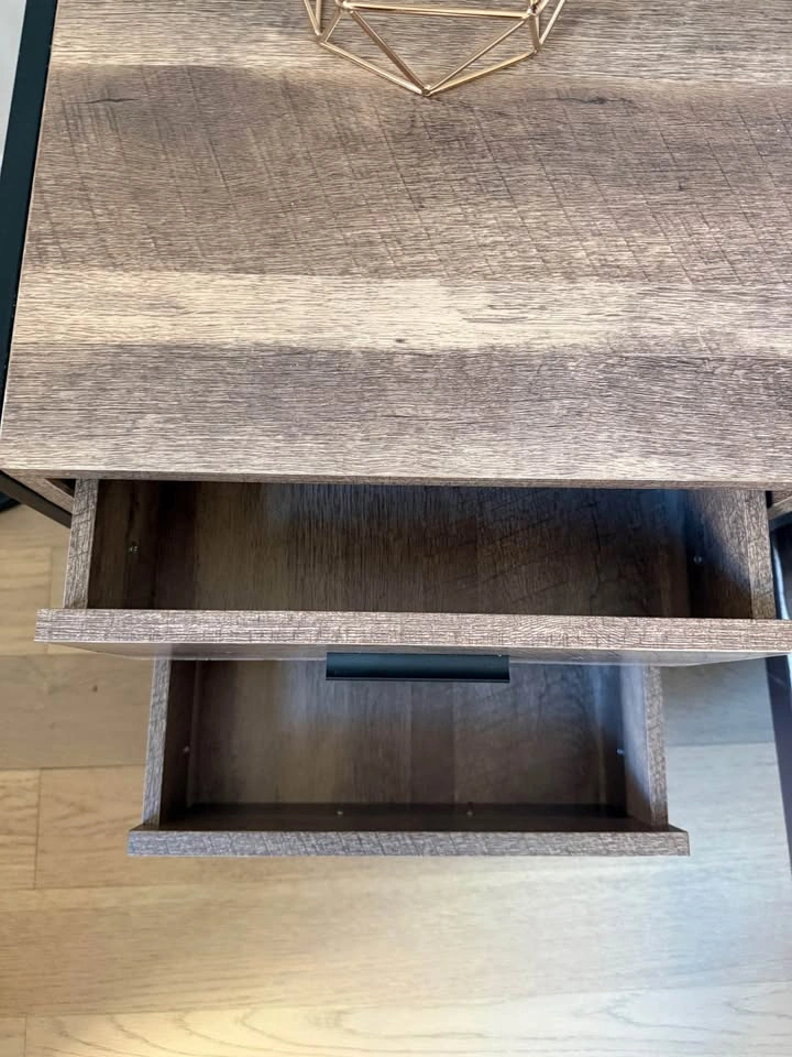 Wooden nightstand - photo 3