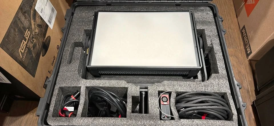 Aputure Nova P300c RGBWW LED Panel with Hard Case
