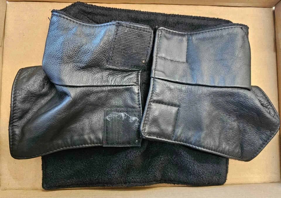 On The Fringe Leathers Handmade Leather & Fleece Neck Warmer - photo 2