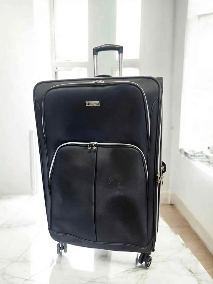 London Fog Flyzone Large Checked Softside Suitcase