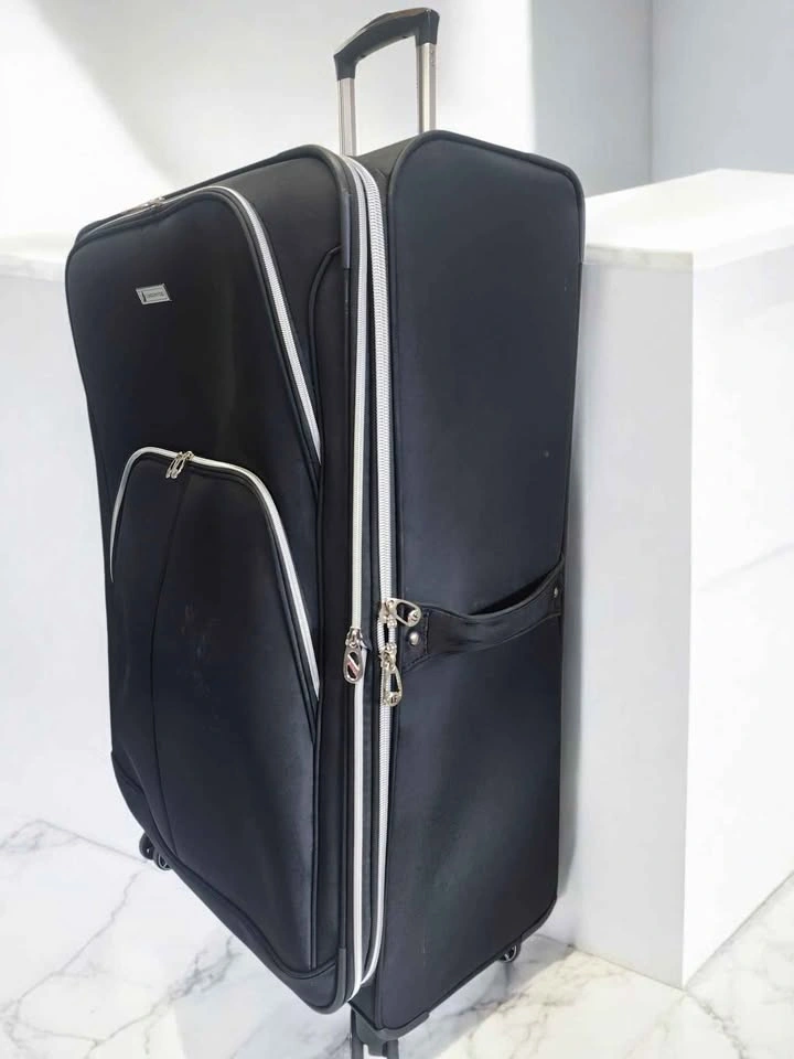 London Fog Flyzone Large Checked Softside Suitcase - photo 2