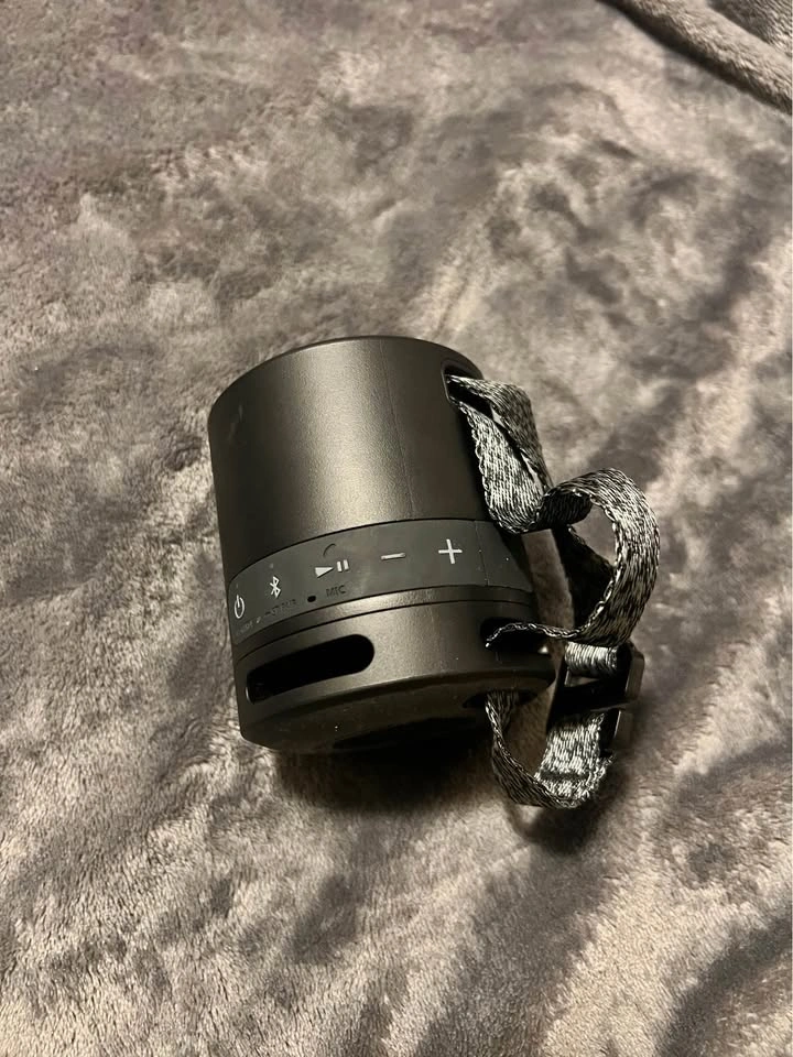 SONY wireless speaker - photo 2