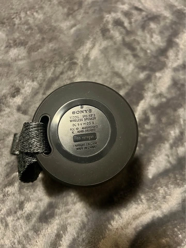 SONY wireless speaker - photo 4