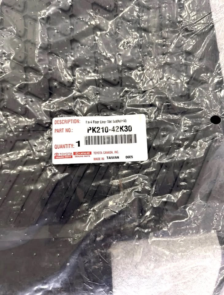 Brand new Original winter Toyota RAV-4 2025 hybrid floor mats - photo 3