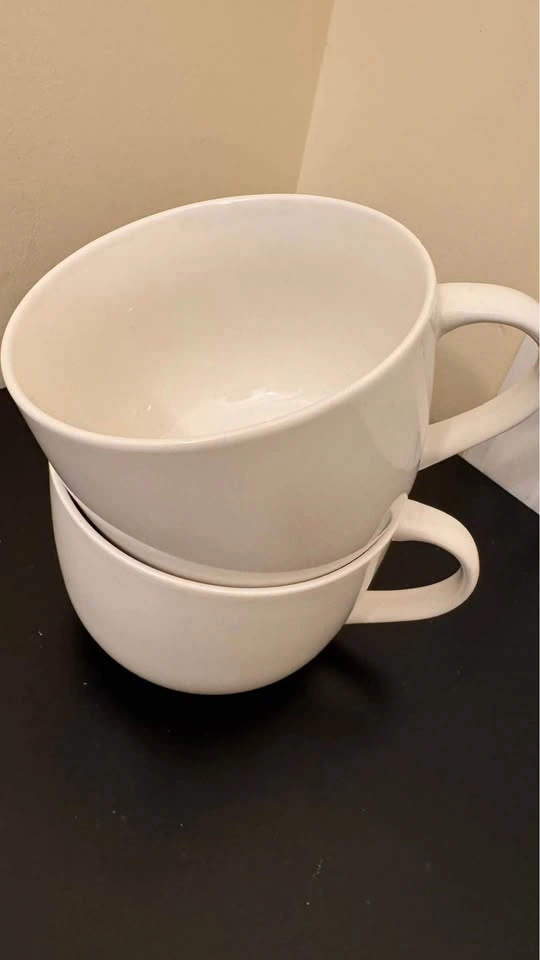 Set of 2 Wide White Ceramic Coffee Mugs – Lightweight & Cute - photo 2