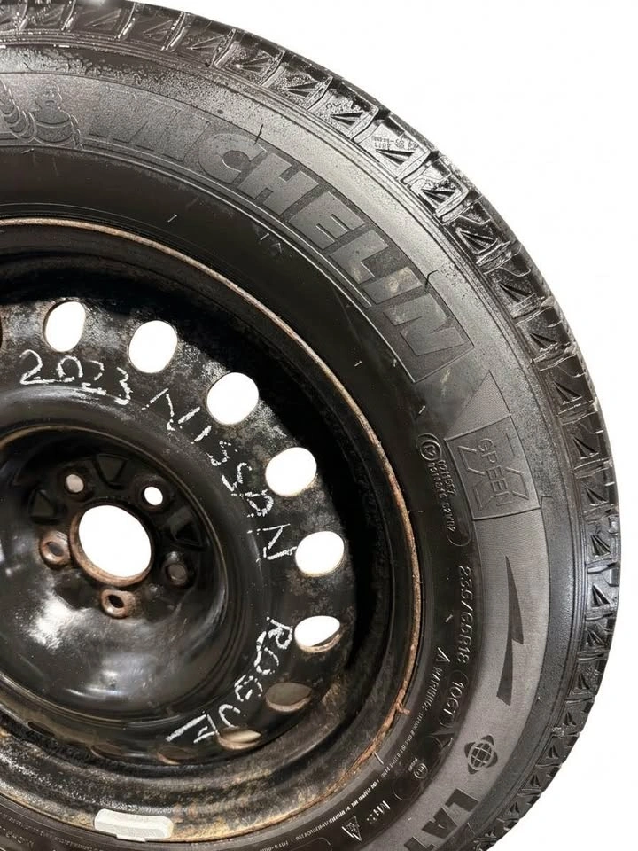Michelin Latitude X-Ice 235/65R18 Winter Tires on Nissan Rogue R - photo 5