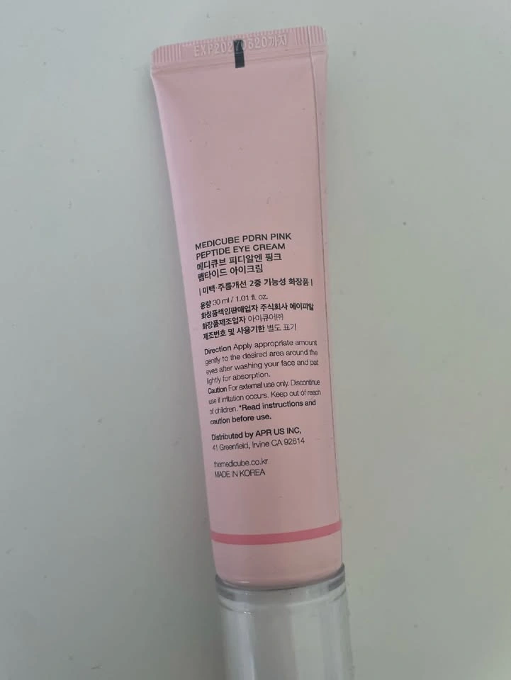 Medicube PDRN Pink Peptide Eye Cream - photo 2