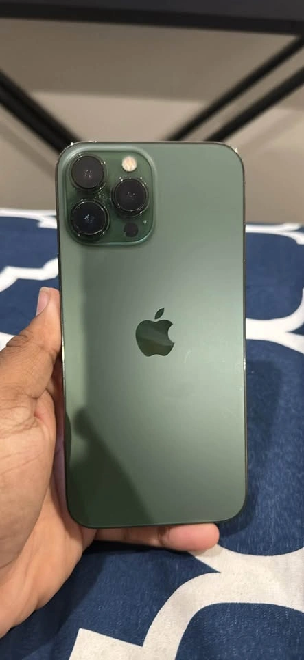 Apple iPhone 13 Pro Max - photo 2