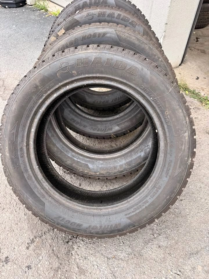 Haida Winter HD617 Tires 215/60R17