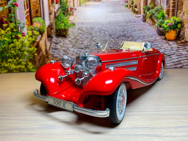 1:18 1936 Mercedes-Benz 500 K Typ Special Roadster Red diecast