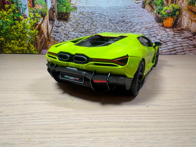 1:18 Brand New Lamborghini Revuelto diecast collectible car - photo 4