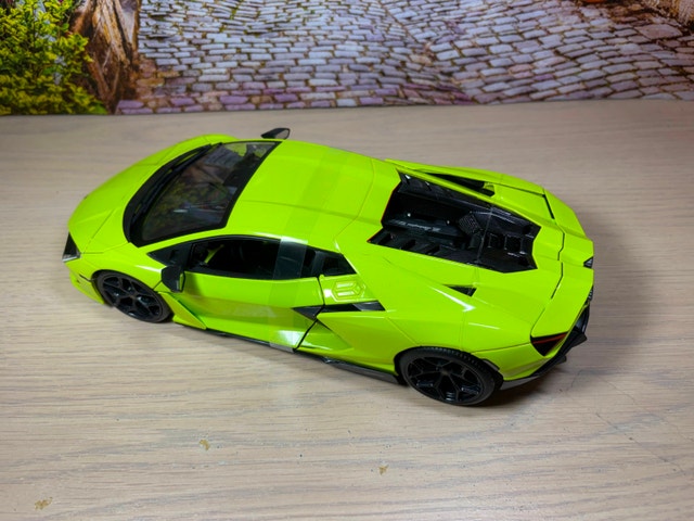 1:18 Brand New Lamborghini Revuelto diecast collectible car - photo 5