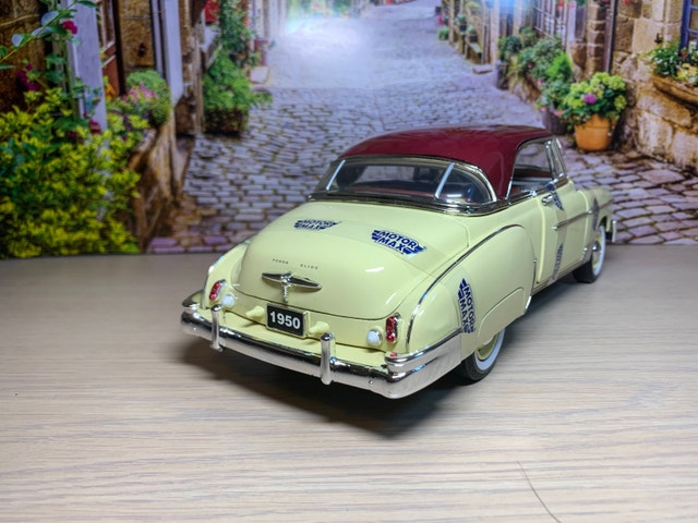 1:18 Brand New 1950 Chevy Bel Air diecast model car - photo 4