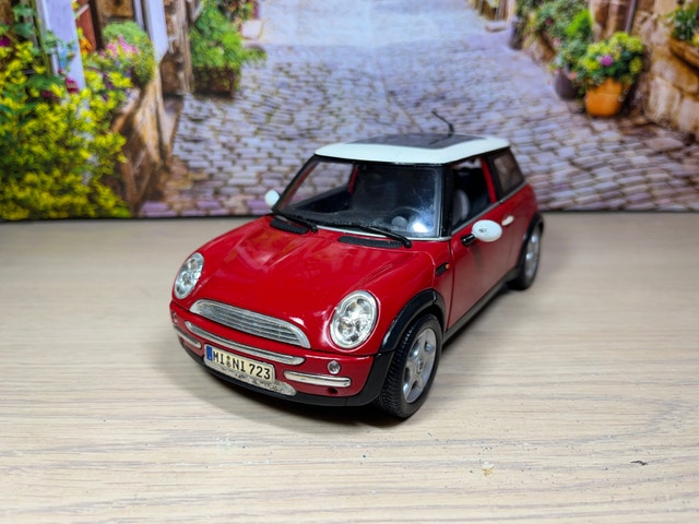 1:18 Mini Cooper diecast Model car No BOX