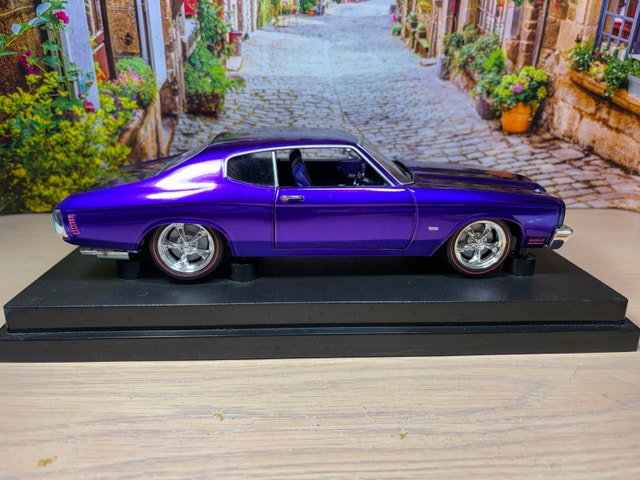 1:18 1970 Chevrolet Chevelle SS | Special Chrome Purple NO BOX - photo 3