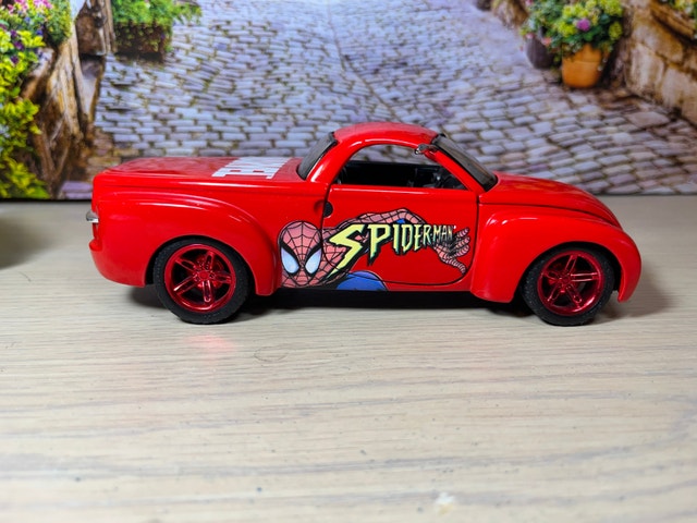 1:25 Chevrolet SSR Marvel Spiderman Diecast Model car No BOX - photo 3