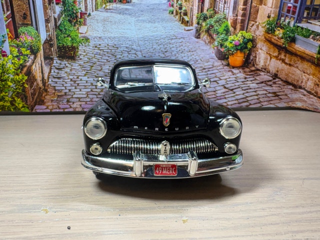 1:18 ERTL 1949 Mercury Coupe diecast model car New in BOX - photo 2
