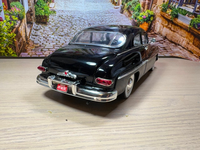 1:18 ERTL 1949 Mercury Coupe diecast model car New in BOX - photo 4