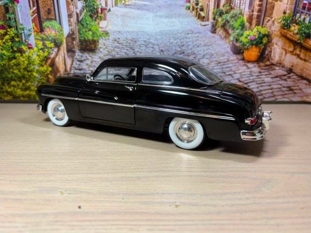 1:18 ERTL 1949 Mercury Coupe diecast model car New in BOX - photo 5