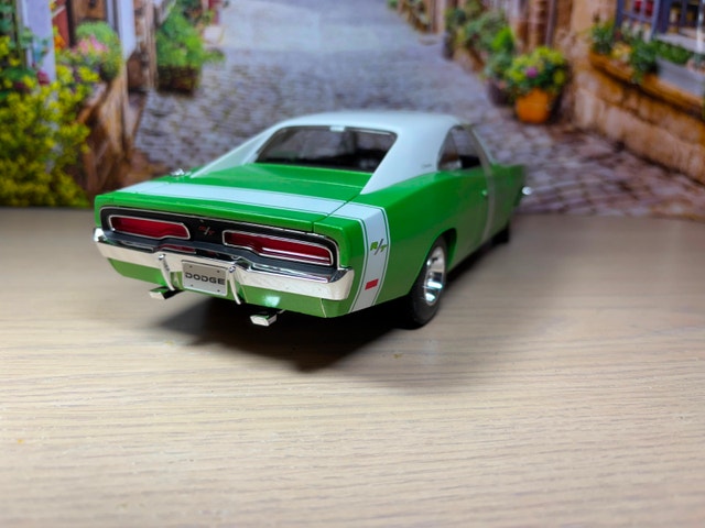 1:18 Brand New 1969 Dodge Charger R/T Diecast Model Muscle Car - photo 5