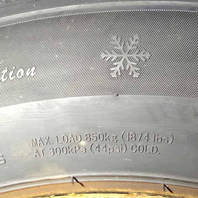 Haida HD617 4-winter tires on rims - photo 5