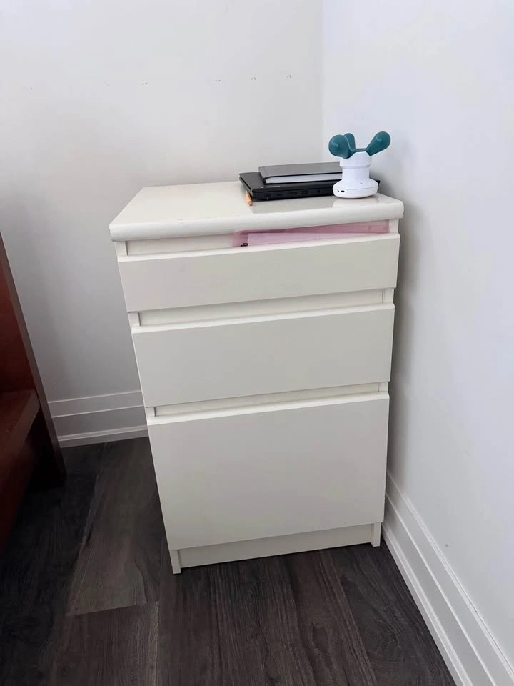Storage Closets and Night Stands - photo 3
