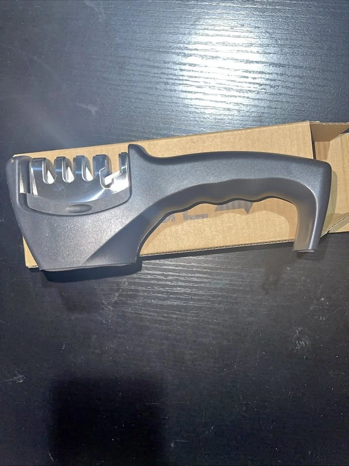 4-in-1 Knife and Scissor Sharpener 4-Stage Manual