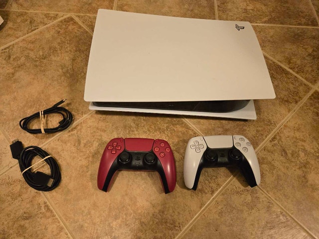 PS5 Disc Edition + 2 Controllers - photo 2