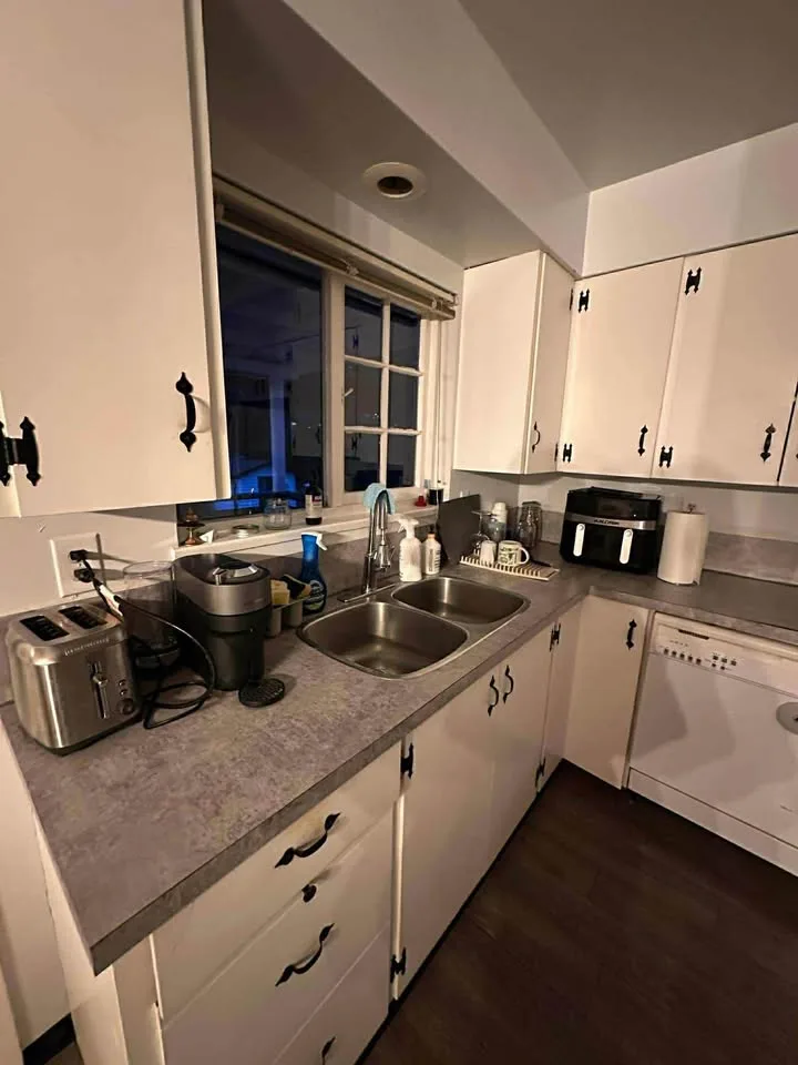 4 Beds 1.5 Baths - House image indicator(4)