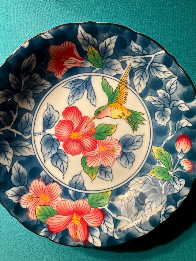 Vintage Oriental Blue & Red Porcelain Plate –Excellent Condition - photo 2