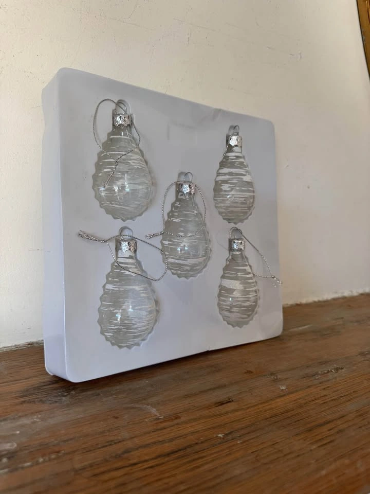 Vintage Blown Glass Christmas Ornaments Set of 5 - photo 4