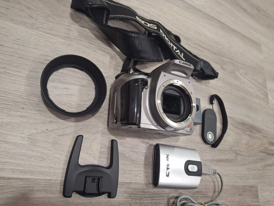 Canon EOS Digital Rebel XT DSLR Camera Body Bundle - photo 2
