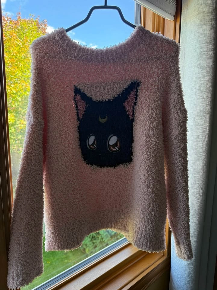 Size M Stretchable Sailor Moon Luna Fuzzy Pink Sweater - photo 5