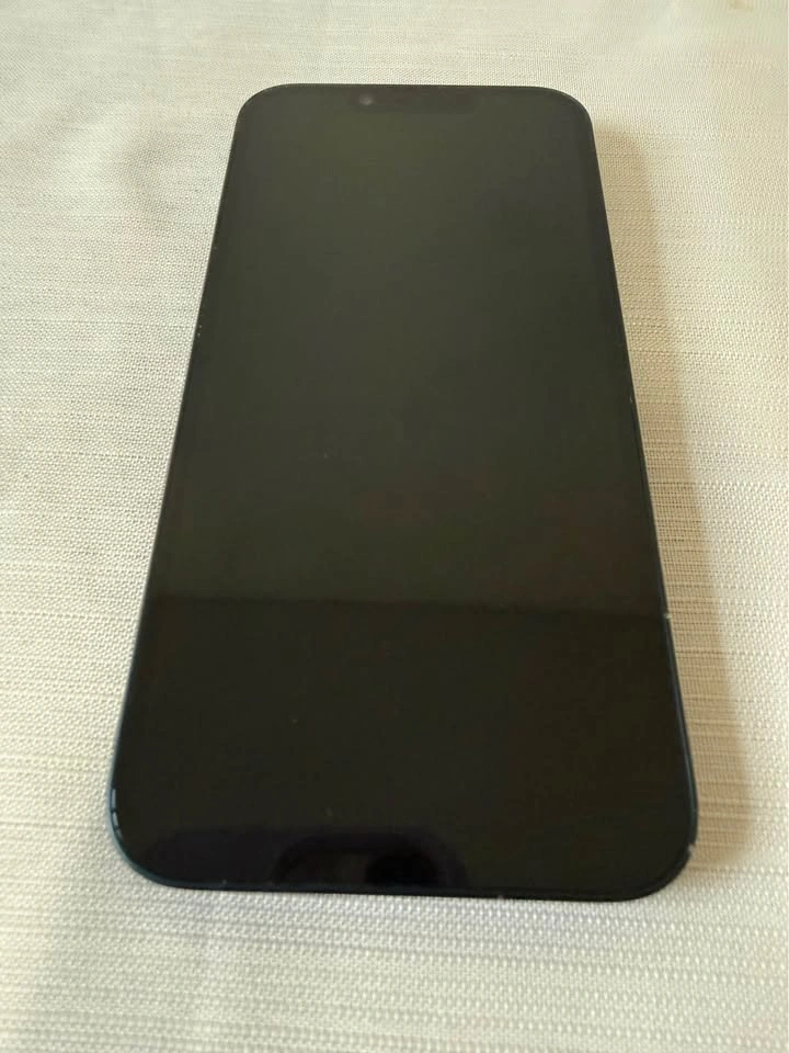 Apple iPhone 14 - photo 3
