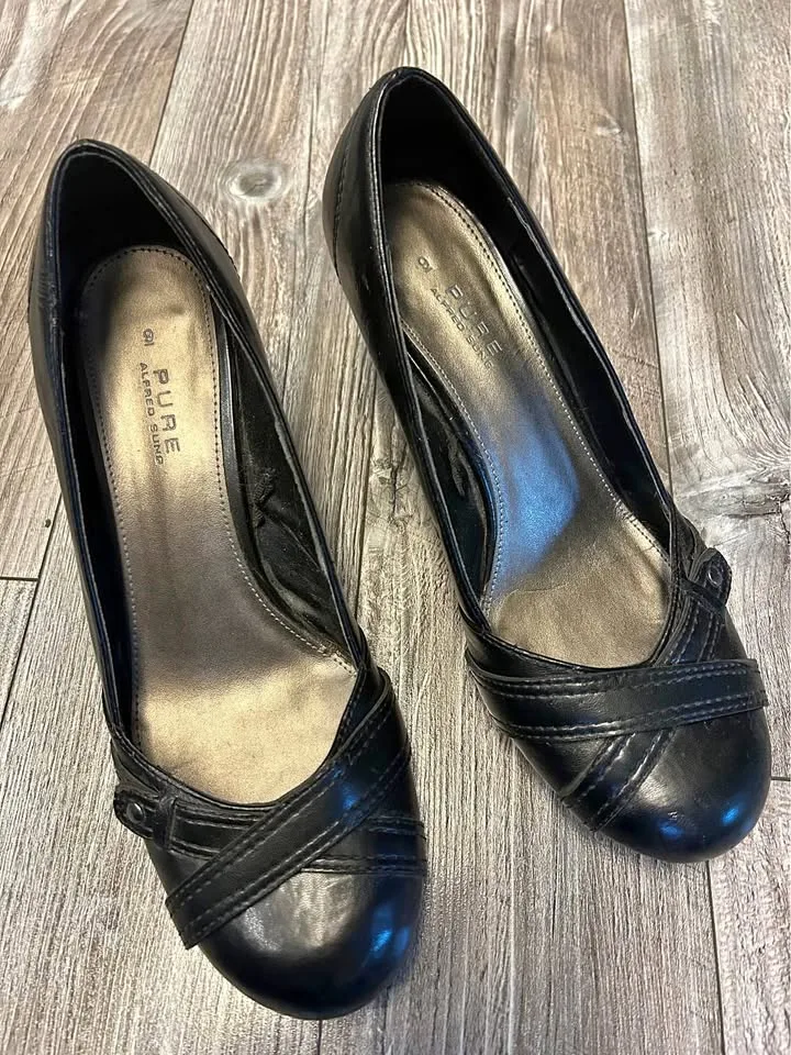 Women’s Size 9 Alfred Sung Wedge Heels thumbnail