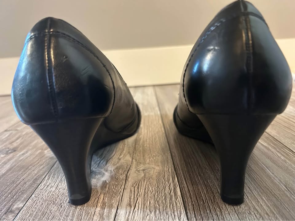 Women’s Size 9 Alfred Sung Wedge Heels - photo 3