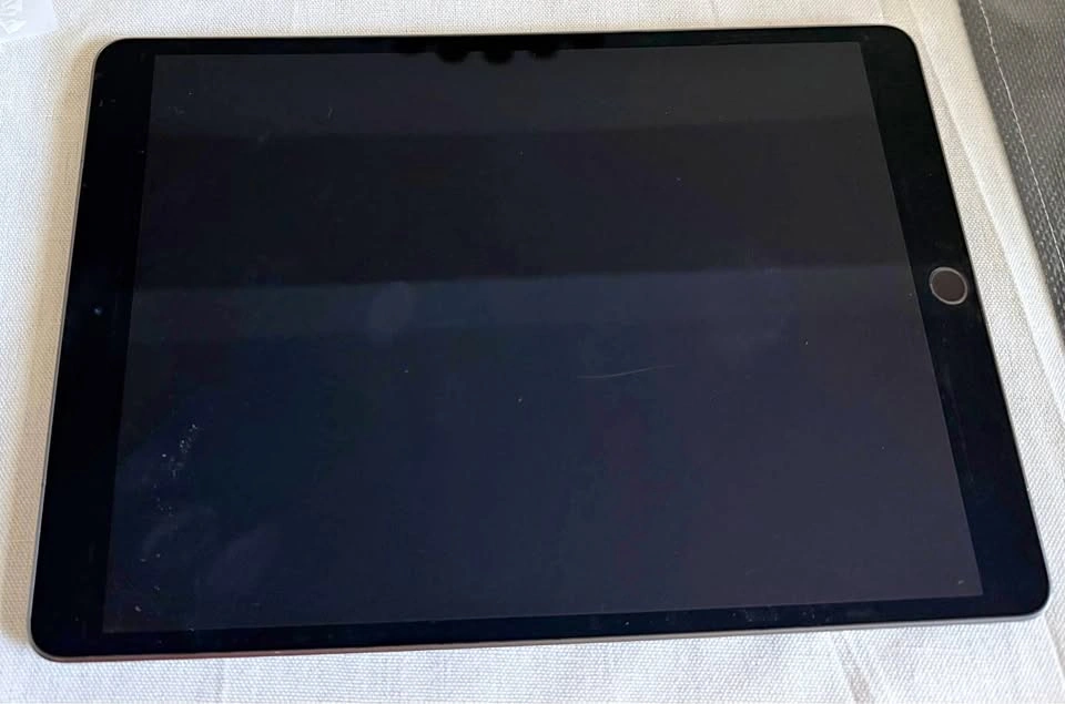 Apple iPad Air 3rd Gen. Cellular- 256GB
