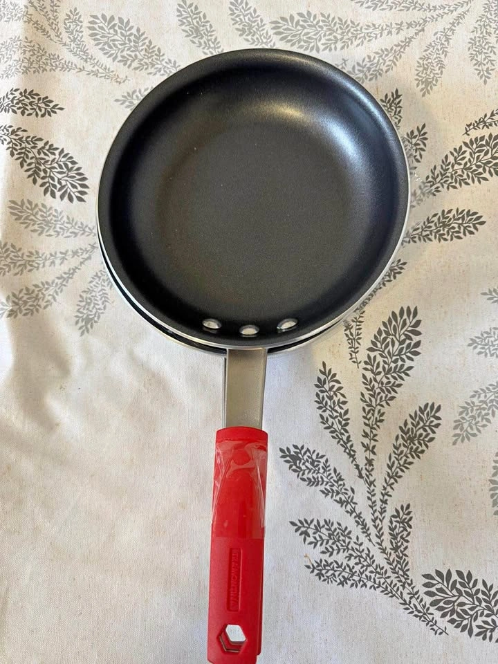 Tramontina Pro Series 8 inch frying pans set of 2