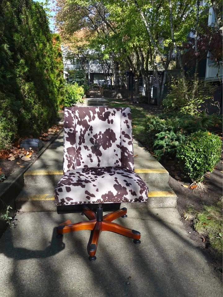 Linon Draper Cow Print Office Chair