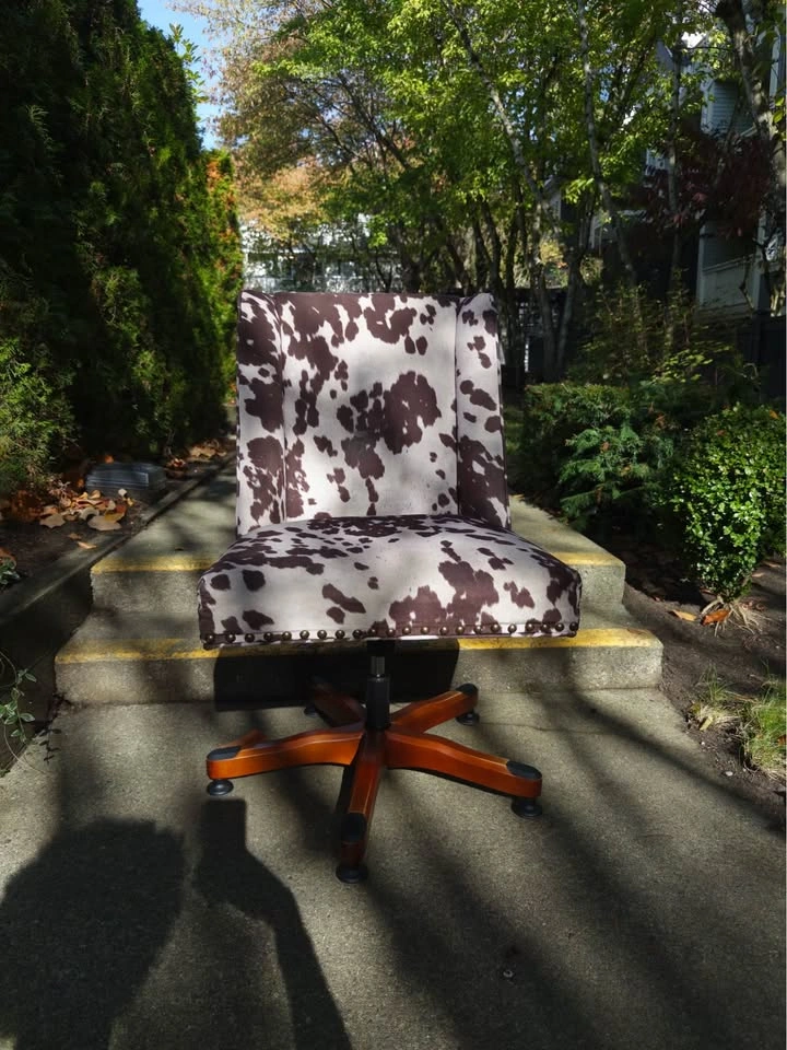Linon Draper Cow Print Office Chair - photo 2