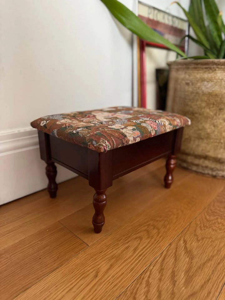 Vintage Teddy Bear Tapestry Storage Ottoman / Footstool – Wooden - photo 4